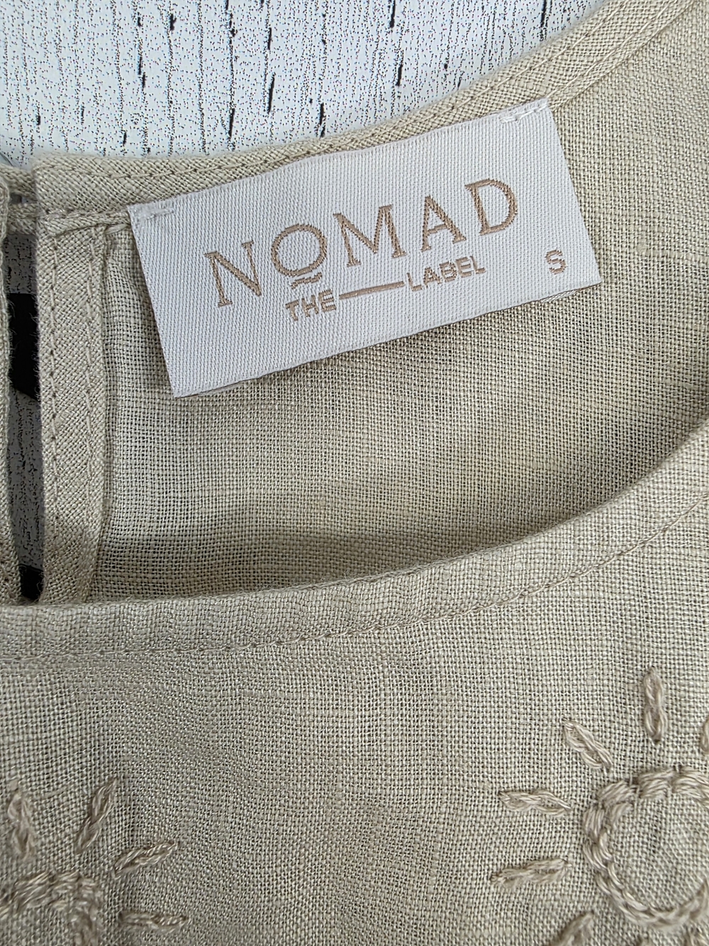 Nomad The Label 100% Linen Embroidered Oversized Tank – Size Small Resort Wear - Picture 2 of 12